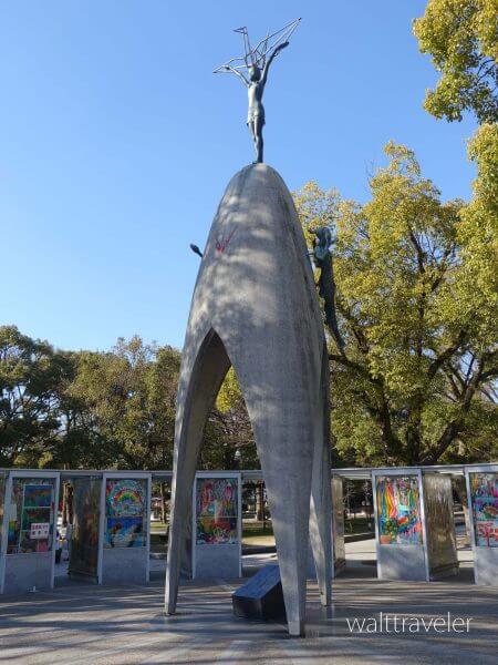 広島日帰り旅行　広島平和記念公園　原爆の子の像