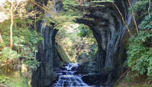 濃溝の滝・亀岩の洞窟へのアクセスとハート形・ホタル・紅葉の見頃！濃溝の滝はどれ？